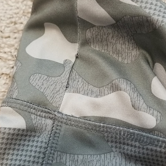 SALE VOGO ATHLETICA CAMO MESH SIDES LEGGINGS - Picture 12 of 12